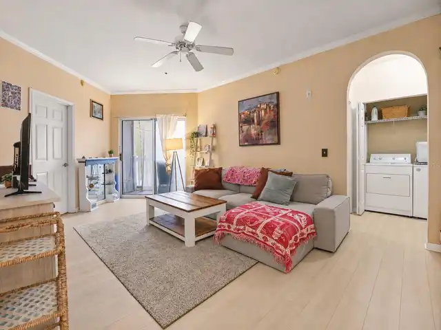 Listing Photo 8