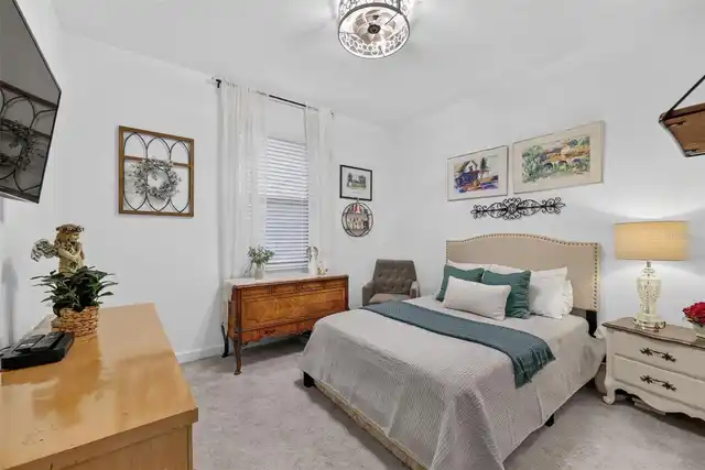 Listing Photo 22