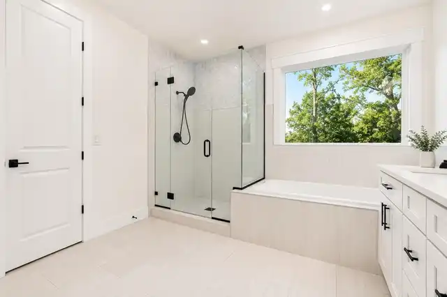 Listing Photo 12