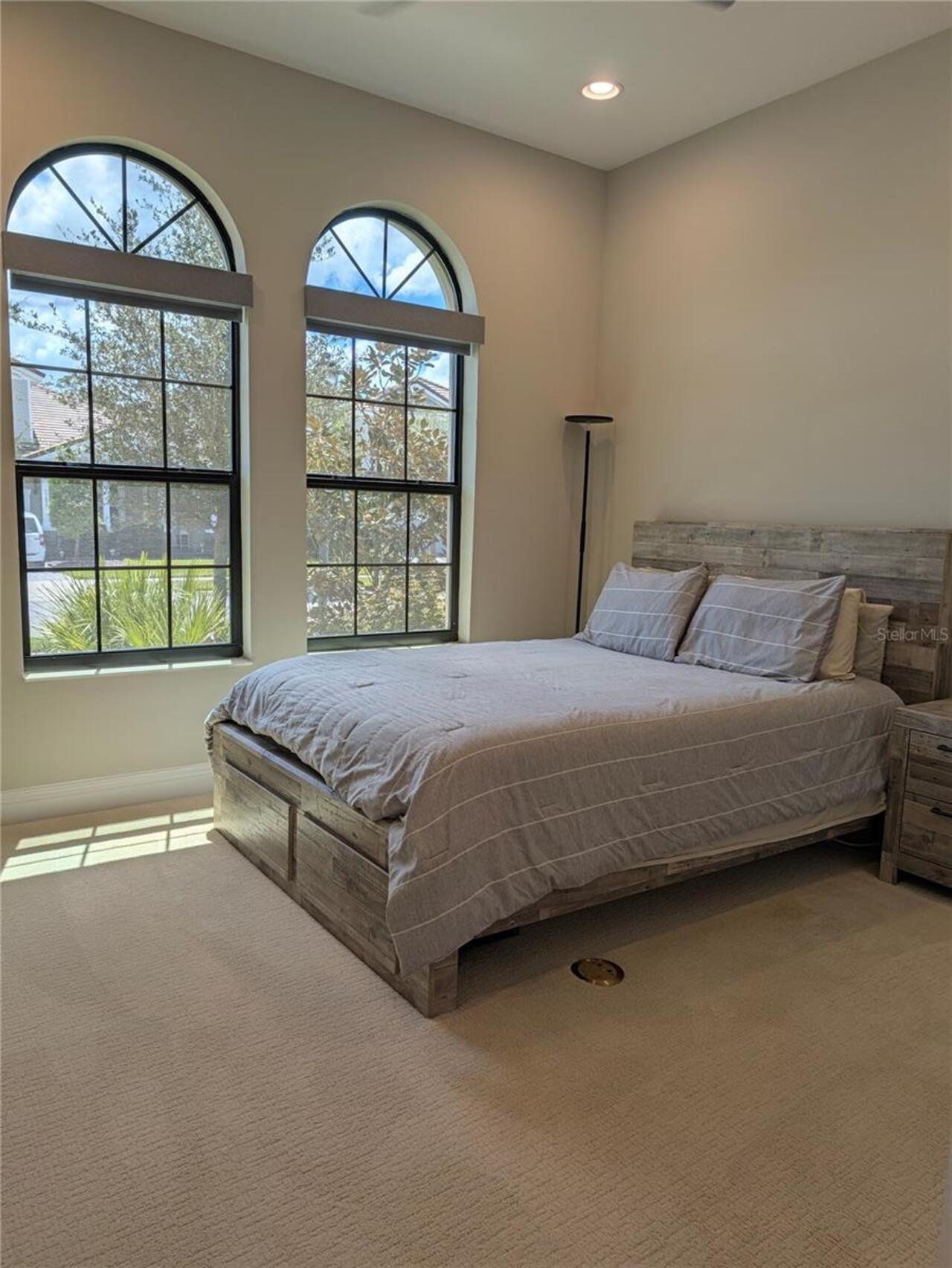 Listing Photo 7
