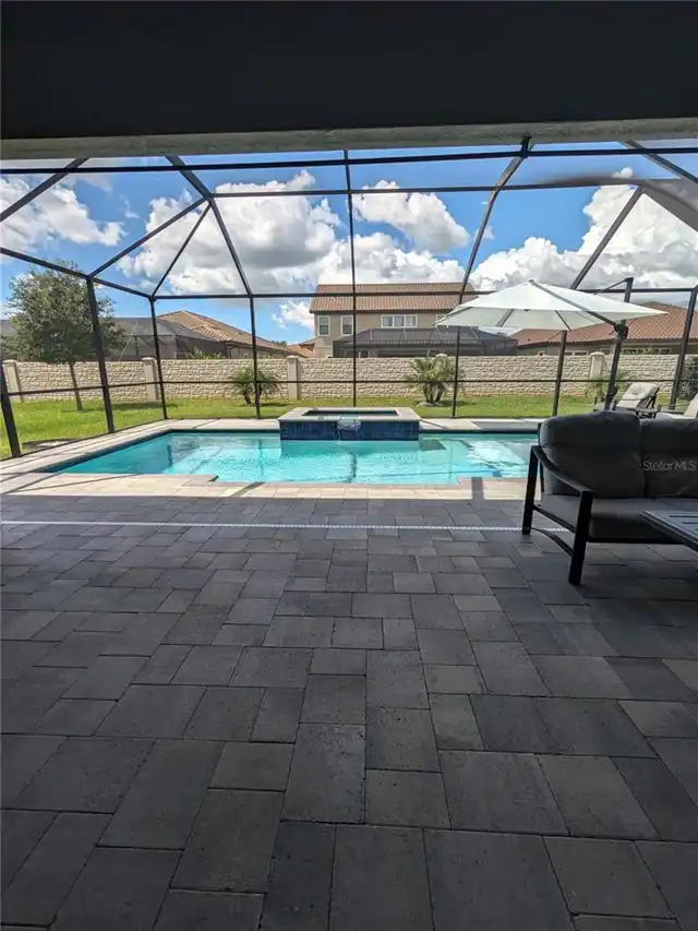 Listing Photo 15