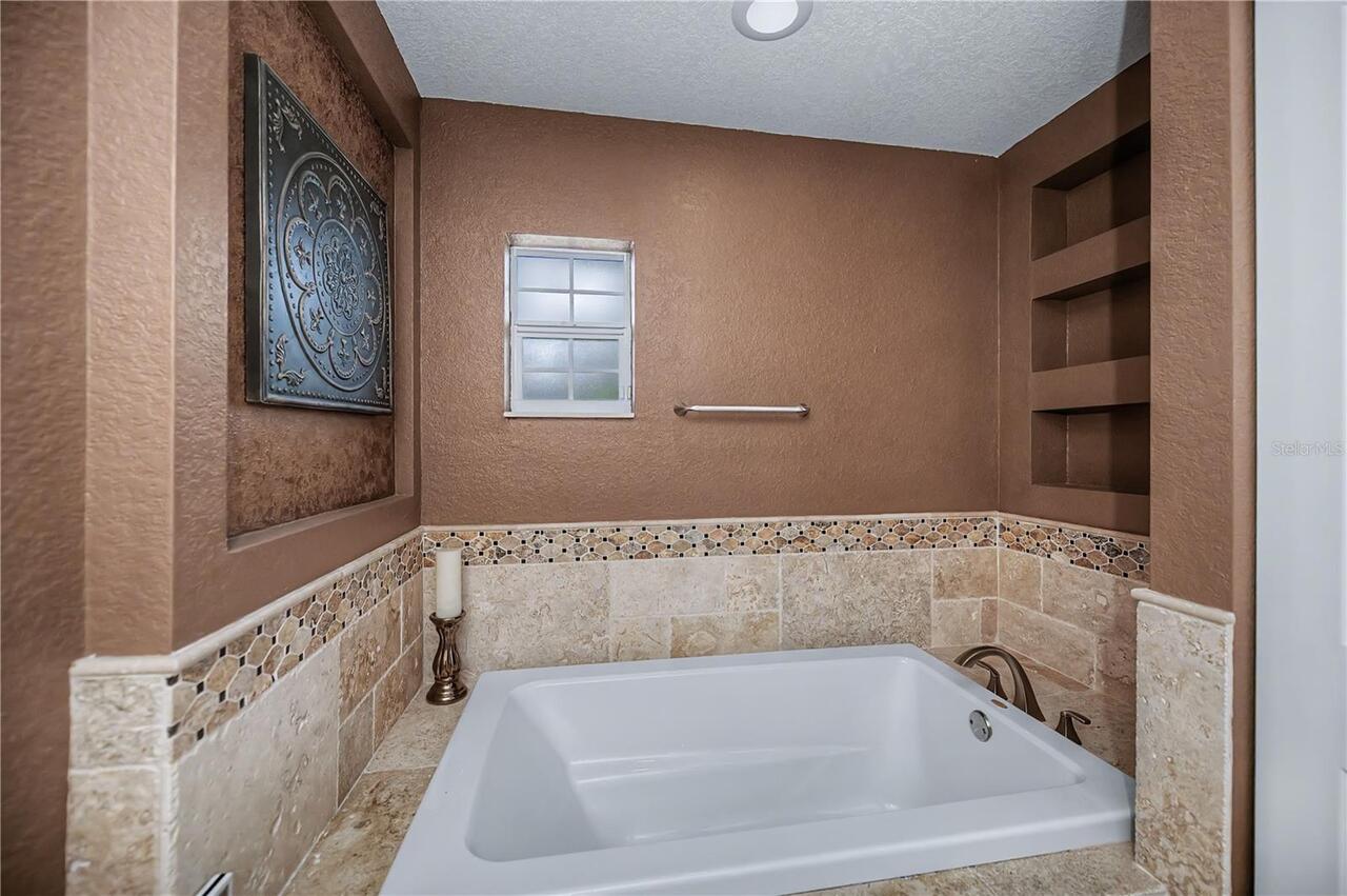 Listing Photo 37