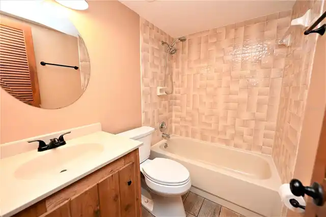 Listing Photo 24