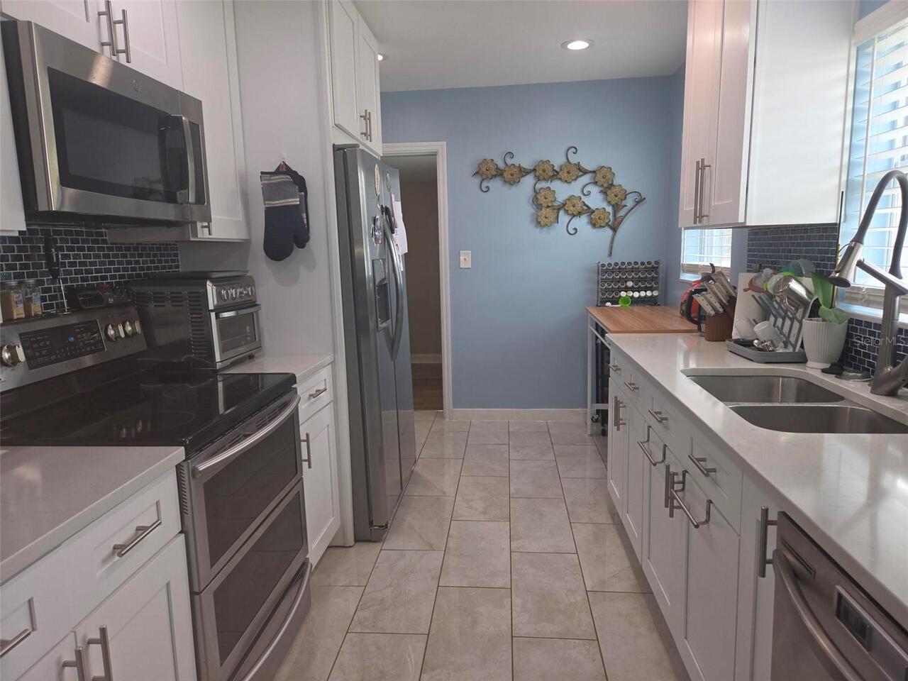 Listing Photo 8