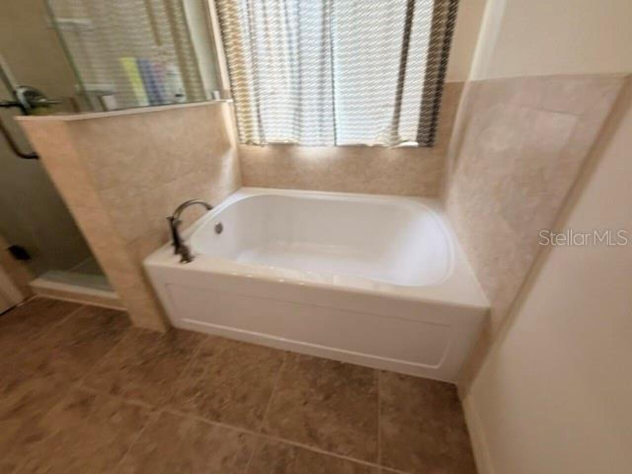 Listing Photo 14
