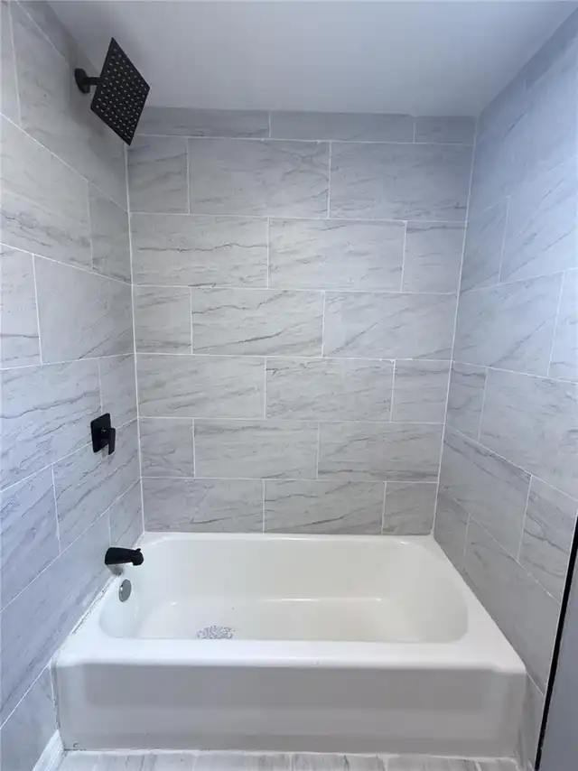 Listing Photo 9