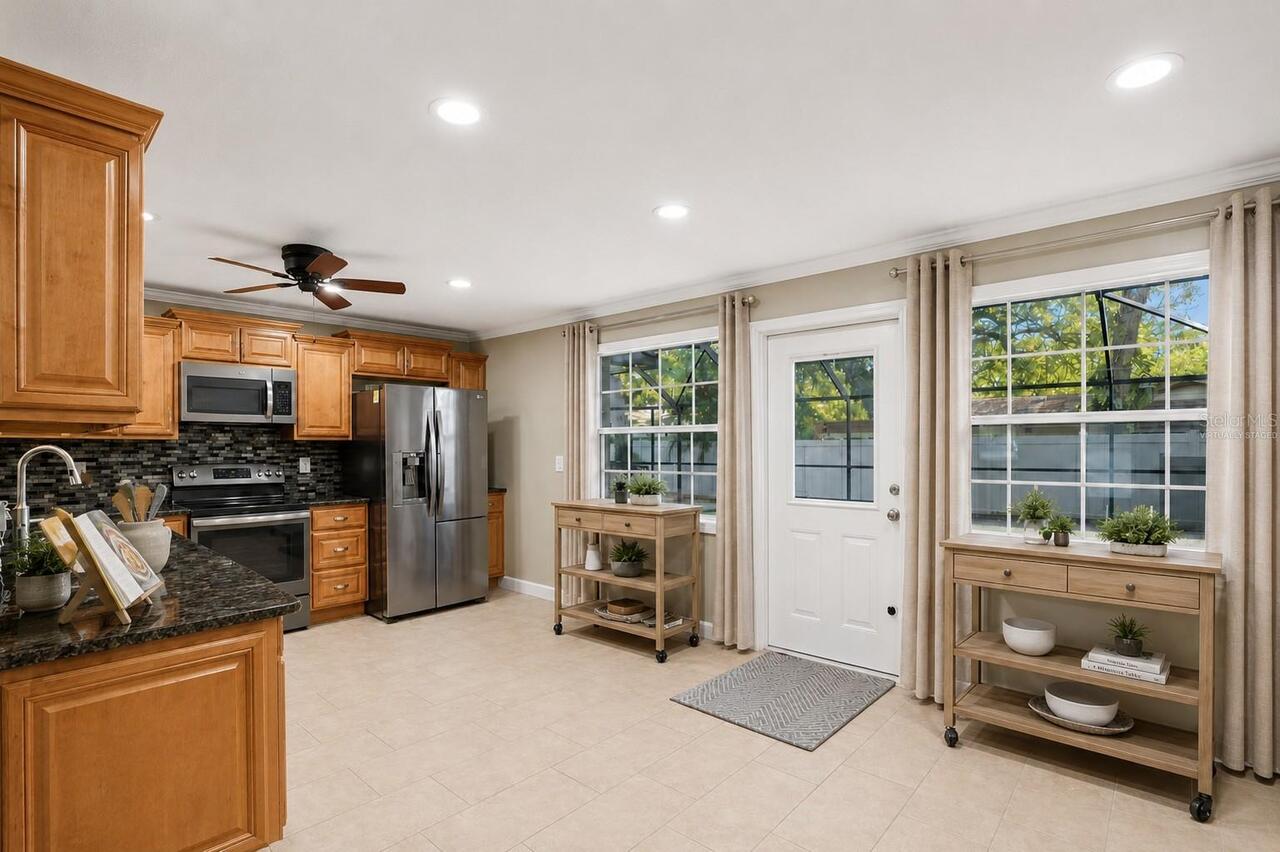 Listing Photo 8