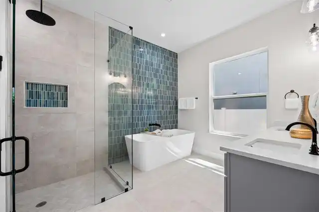 Listing Photo 21