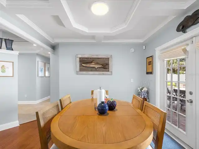 Listing Photo 10