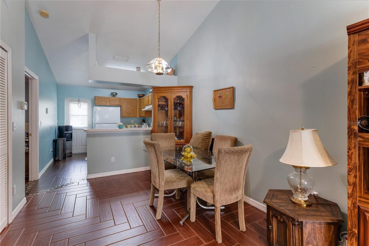 Listing Photo 8