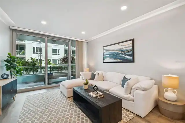 Listing Photo 10