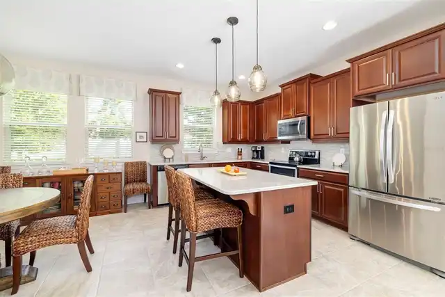 Listing Photo 16