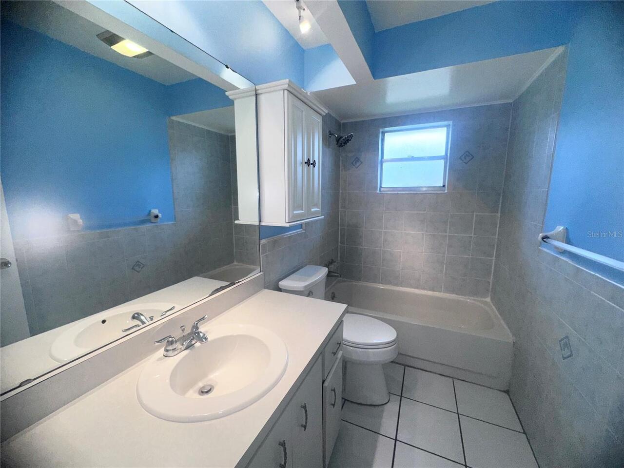 Listing Photo 9