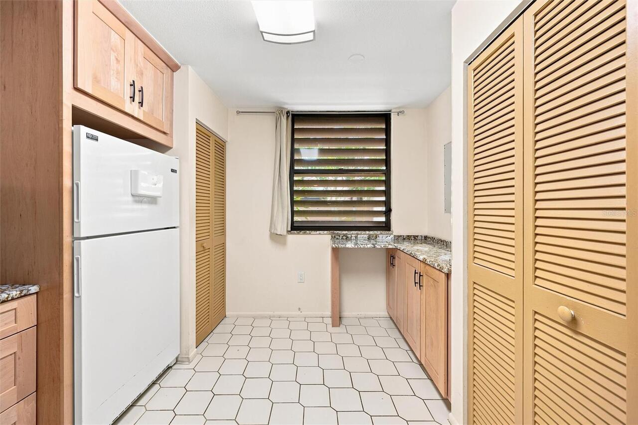 Listing Photo 8