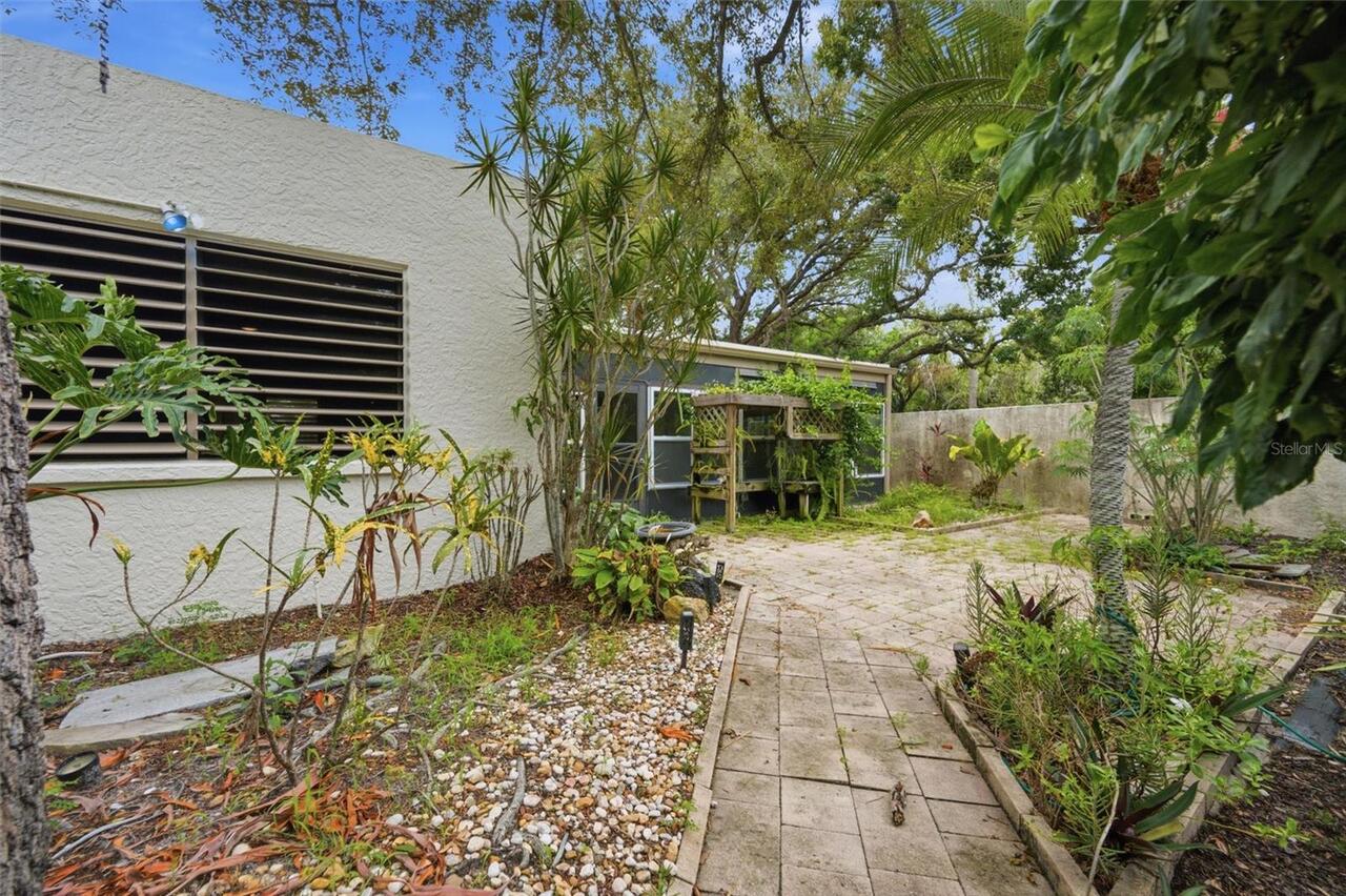 Listing Photo 32