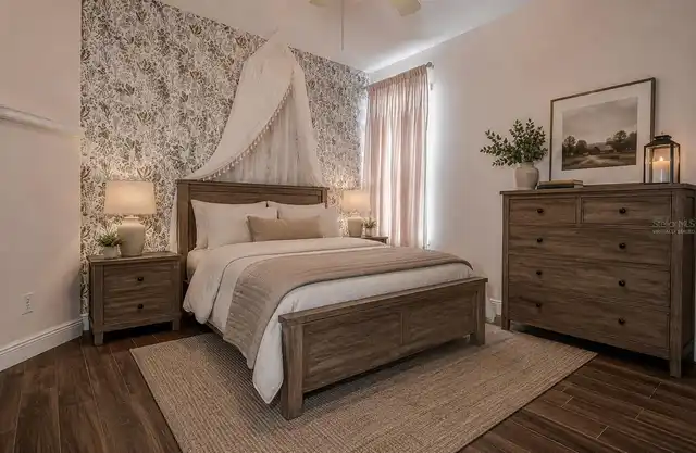 Listing Photo 11