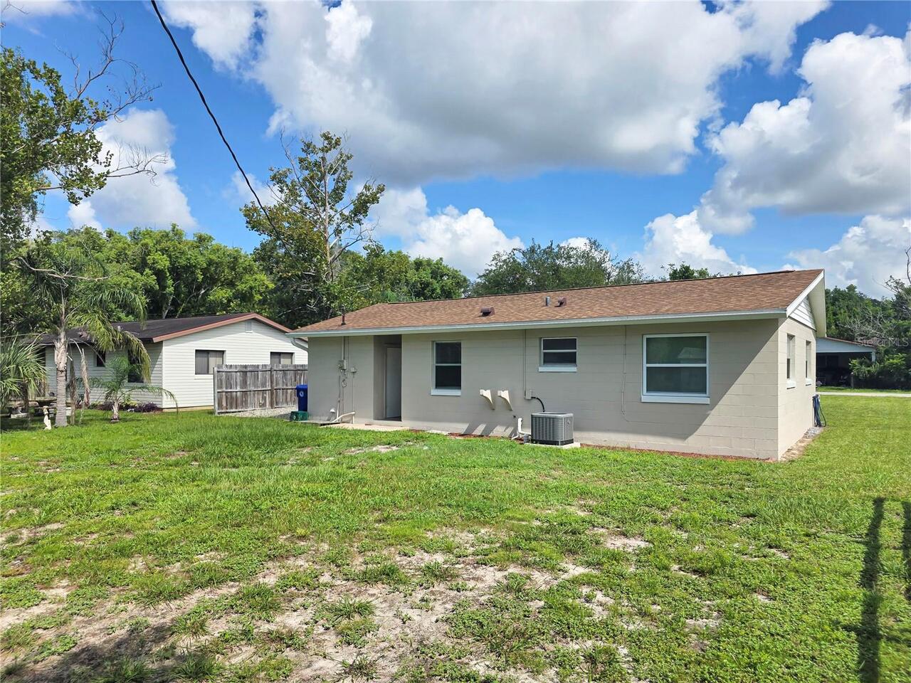 Listing Photo 9