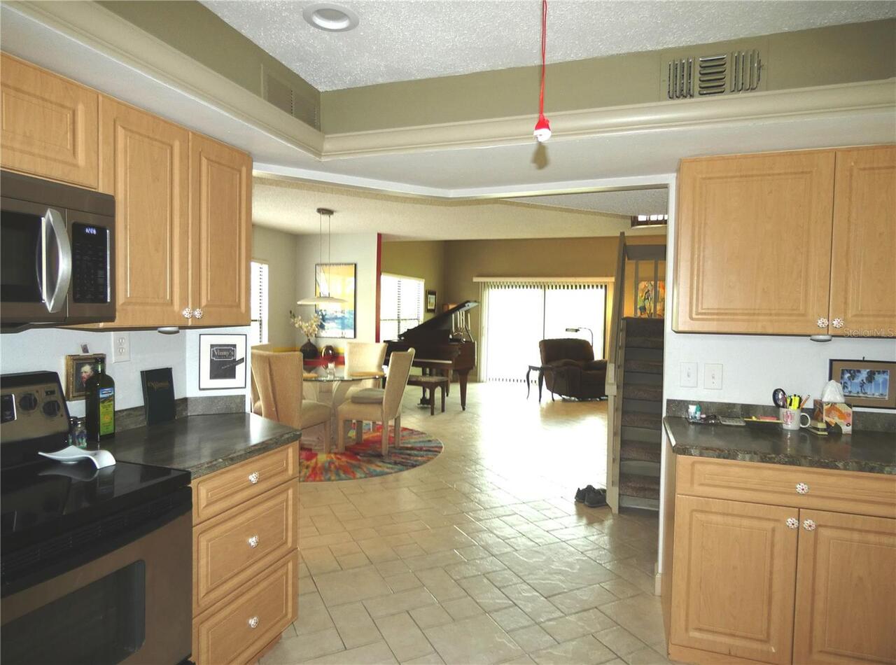 Listing Photo 16