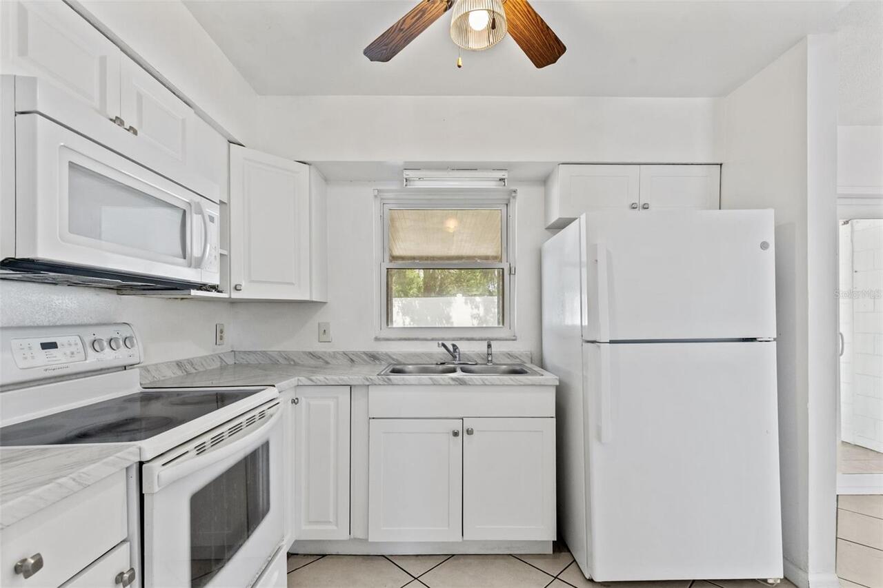 Listing Photo 17