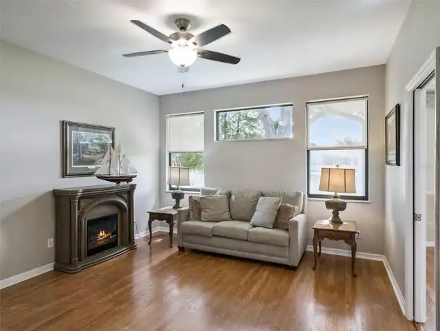 Listing Photo 8