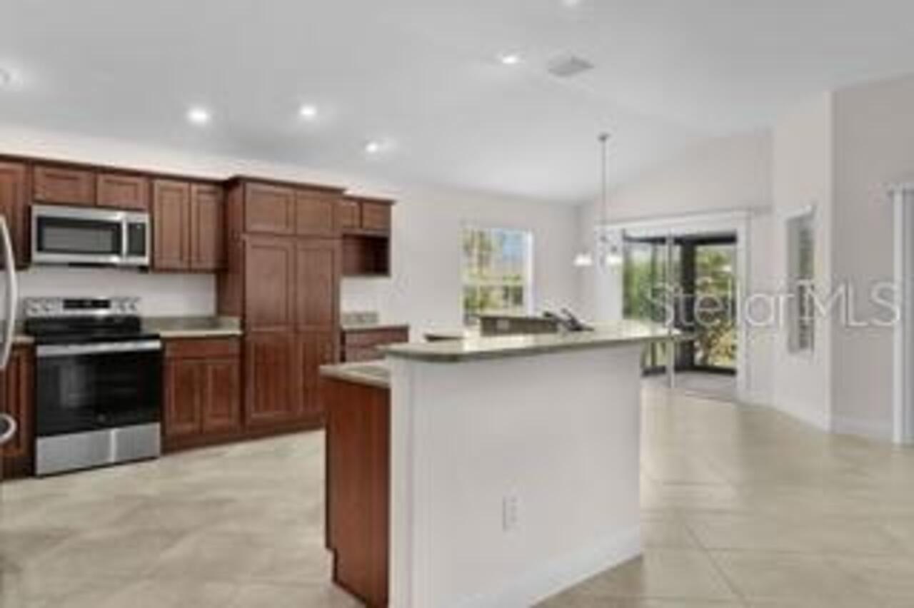 Listing Photo 25