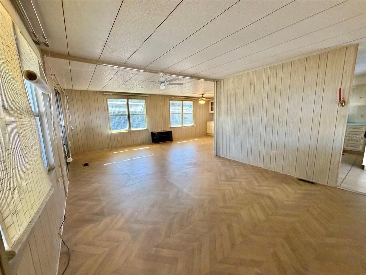 Listing Photo 9