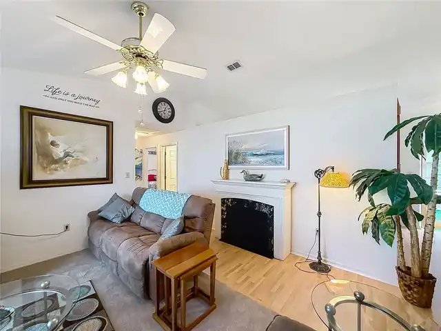 Listing Photo 15
