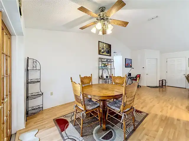 Listing Photo 22