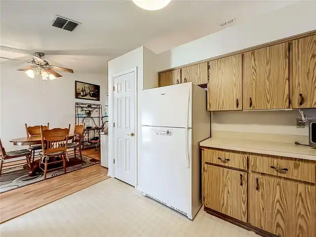 Listing Photo 28