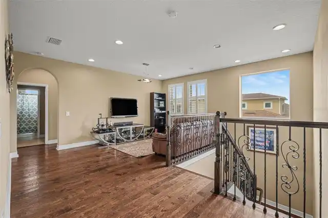 Listing Photo 21