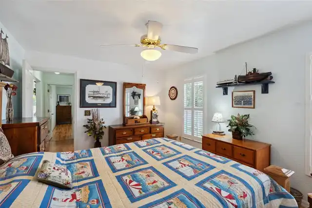 Listing Photo 16