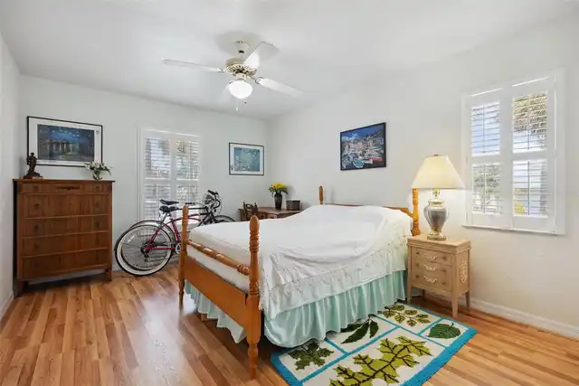 Listing Photo 18