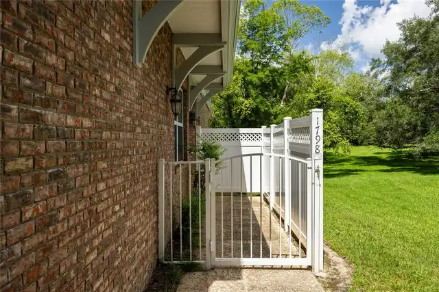 Listing Photo 7