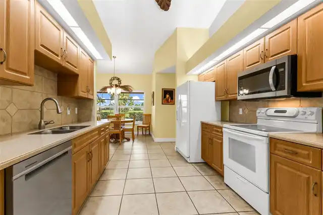 Listing Photo 17