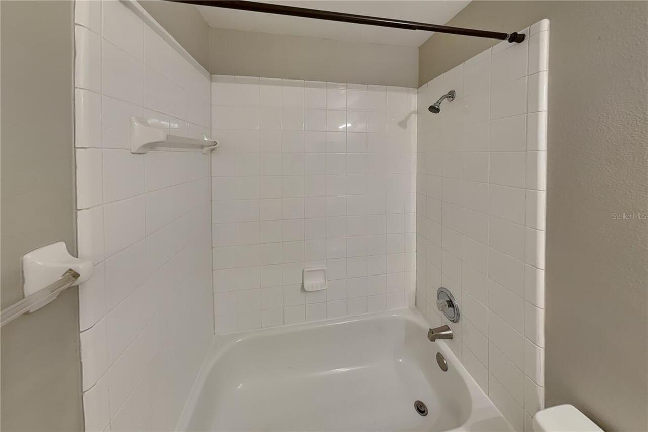 Listing Photo 14