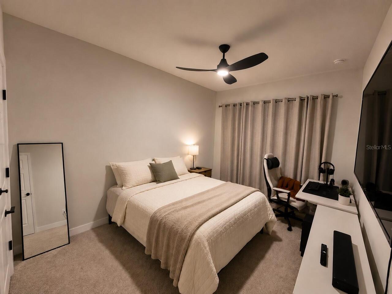 Listing Photo 11