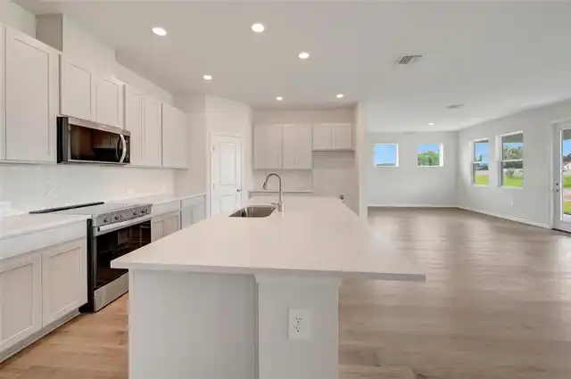 Listing Photo 6