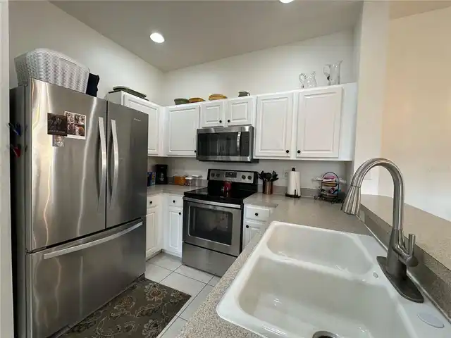 Listing Photo 10