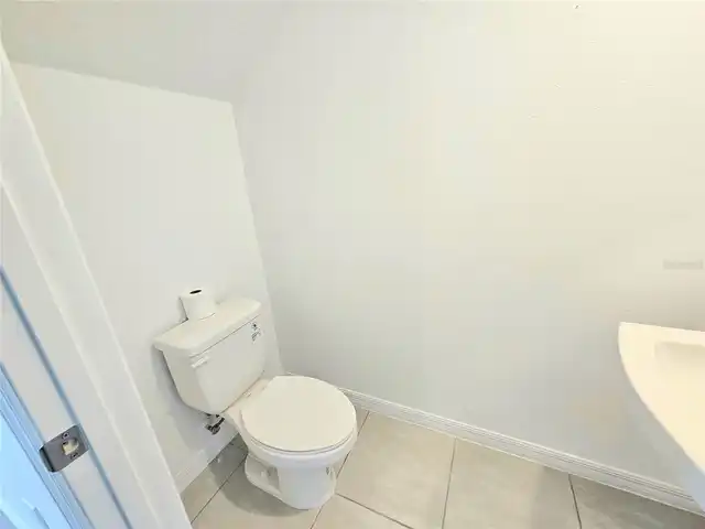 Listing Photo 12
