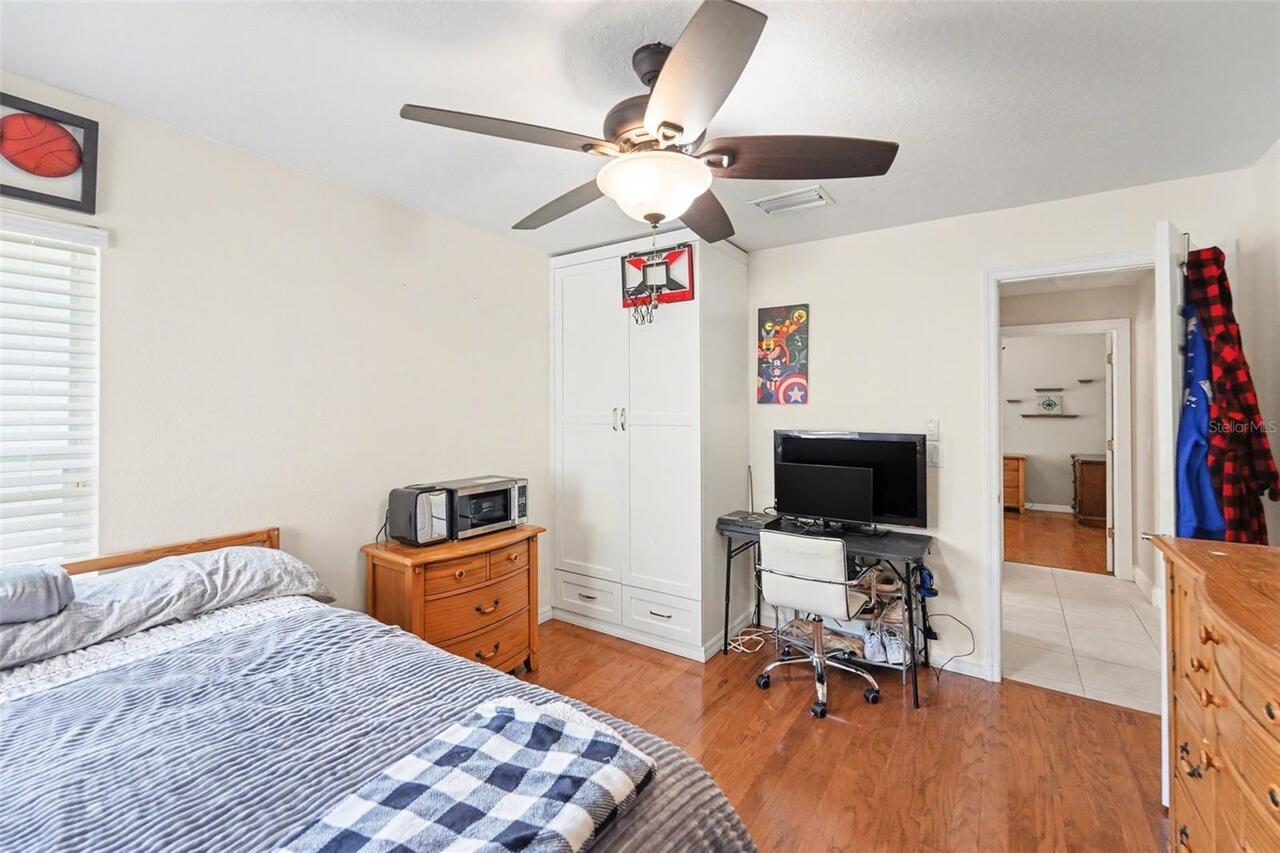 Listing Photo 17