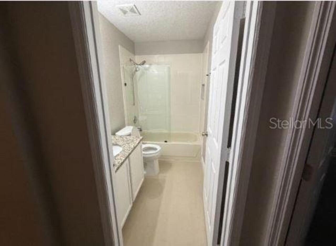 Listing Photo 12
