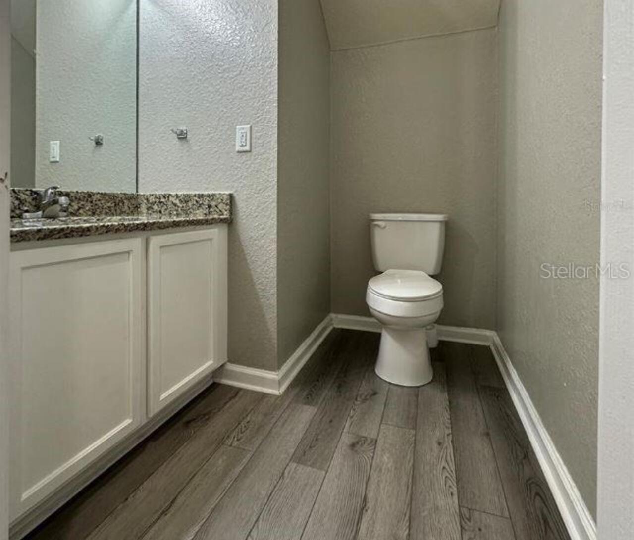 Listing Photo 14