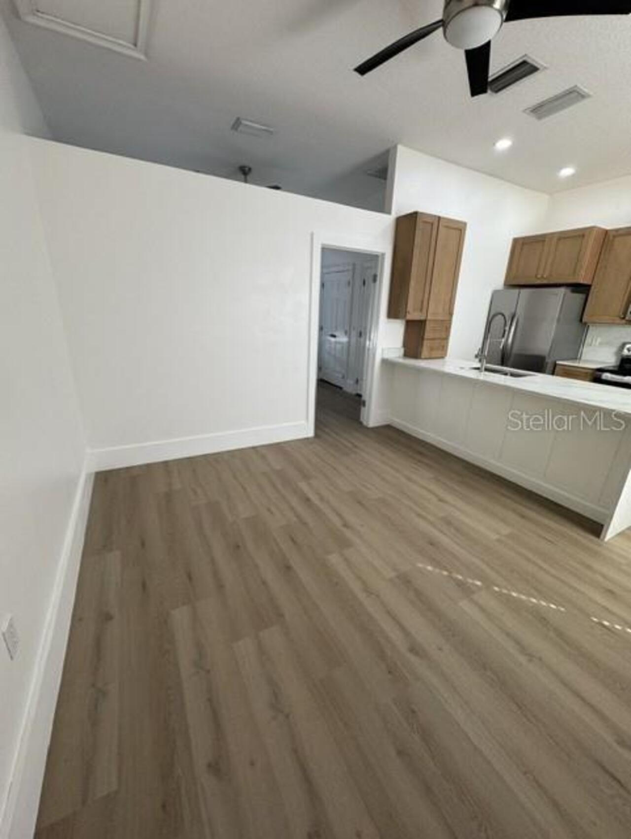 Listing Photo 9