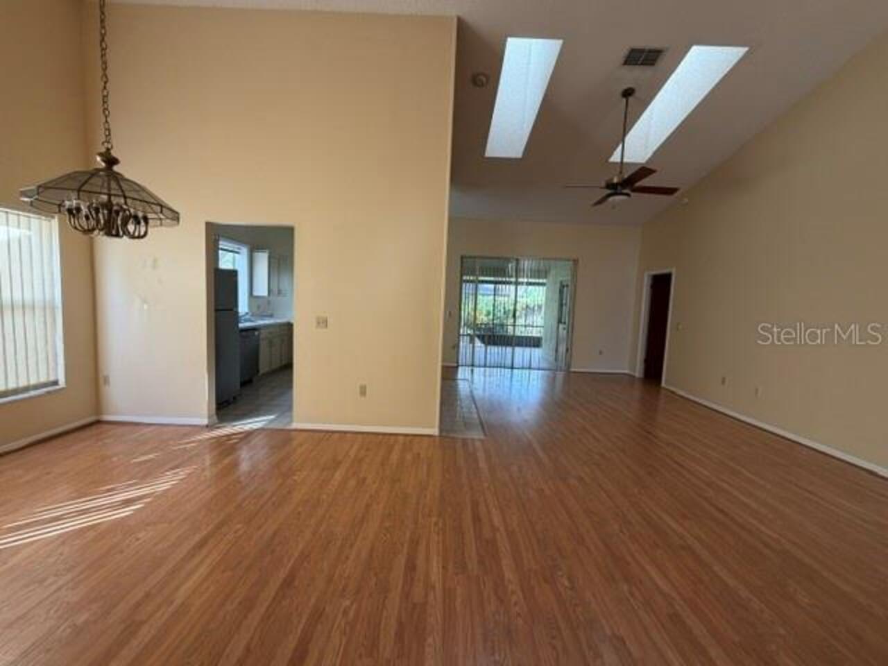 Listing Photo 6