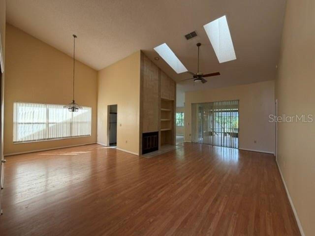 Listing Photo 8