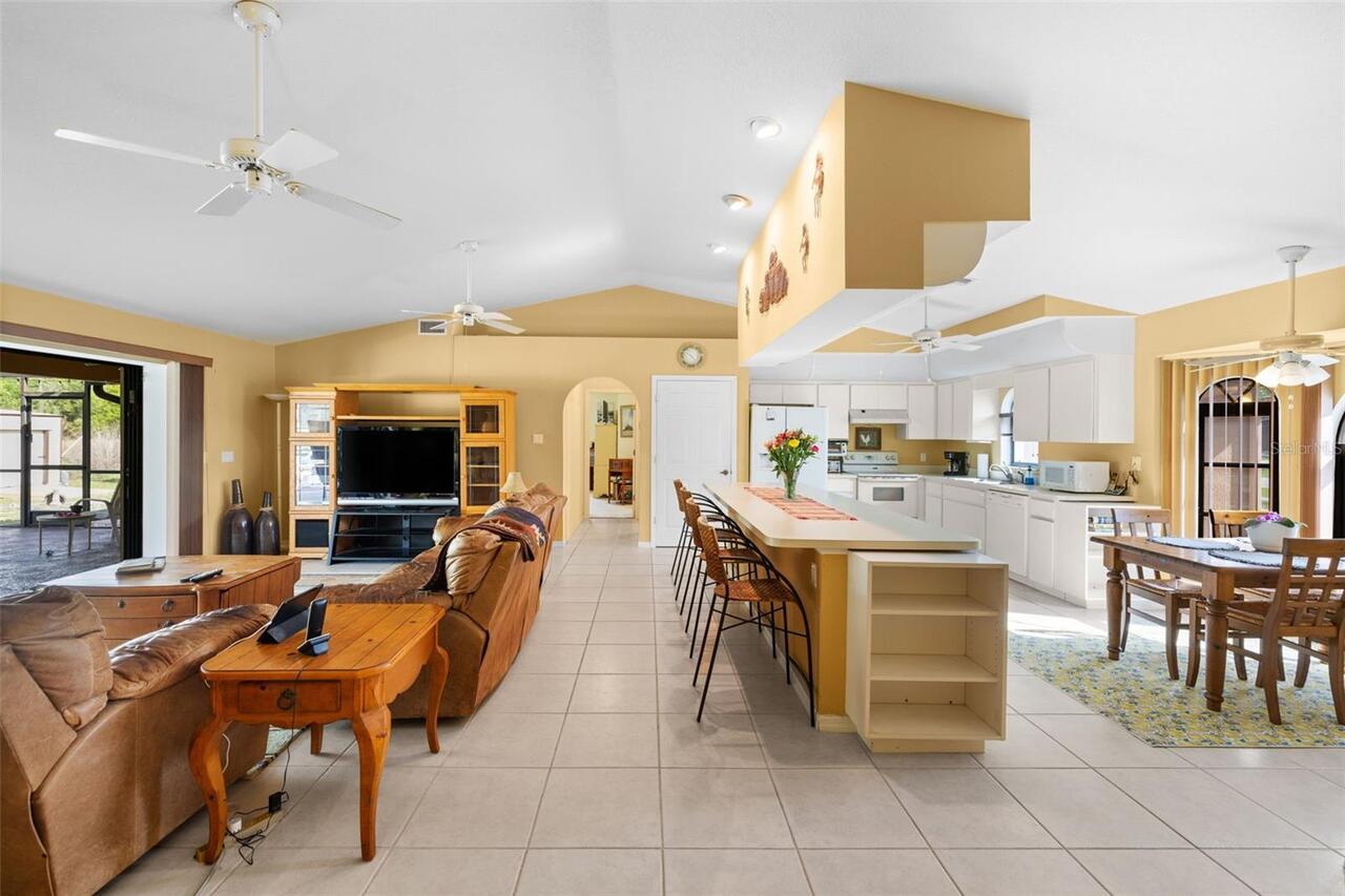 Listing Photo 16