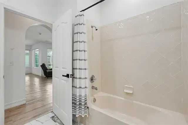 Listing Photo 25