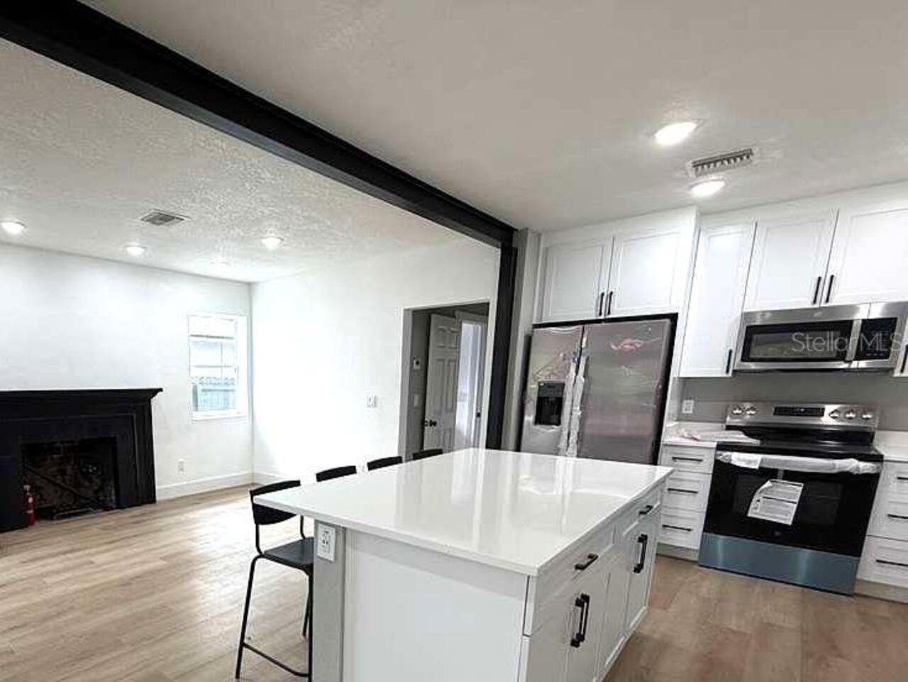 Listing Photo 6