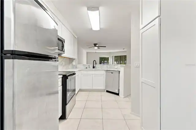 Listing Photo 12