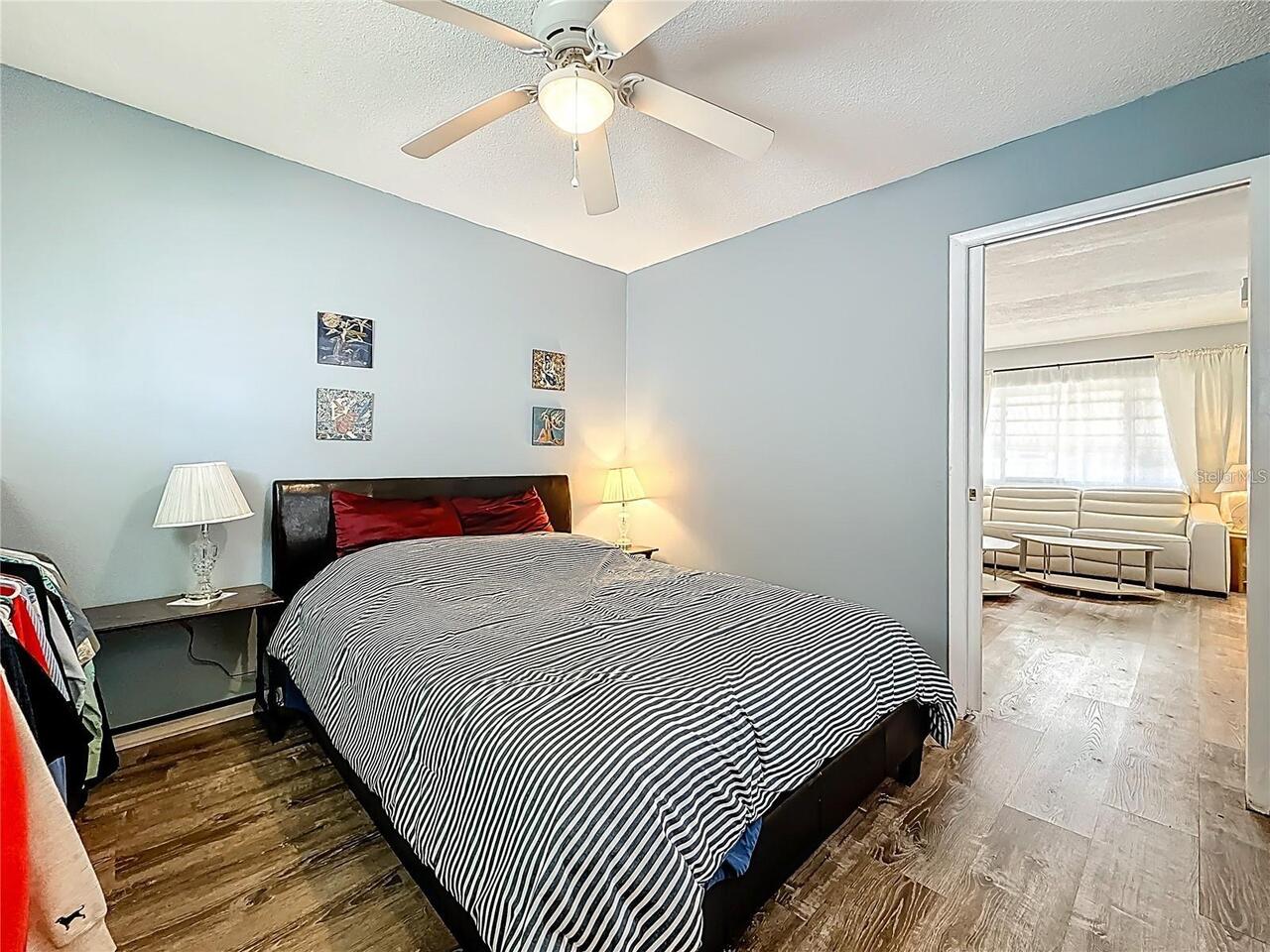 Listing Photo 8
